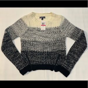 Freshman Women’s Cropped Sweater SIZE XS